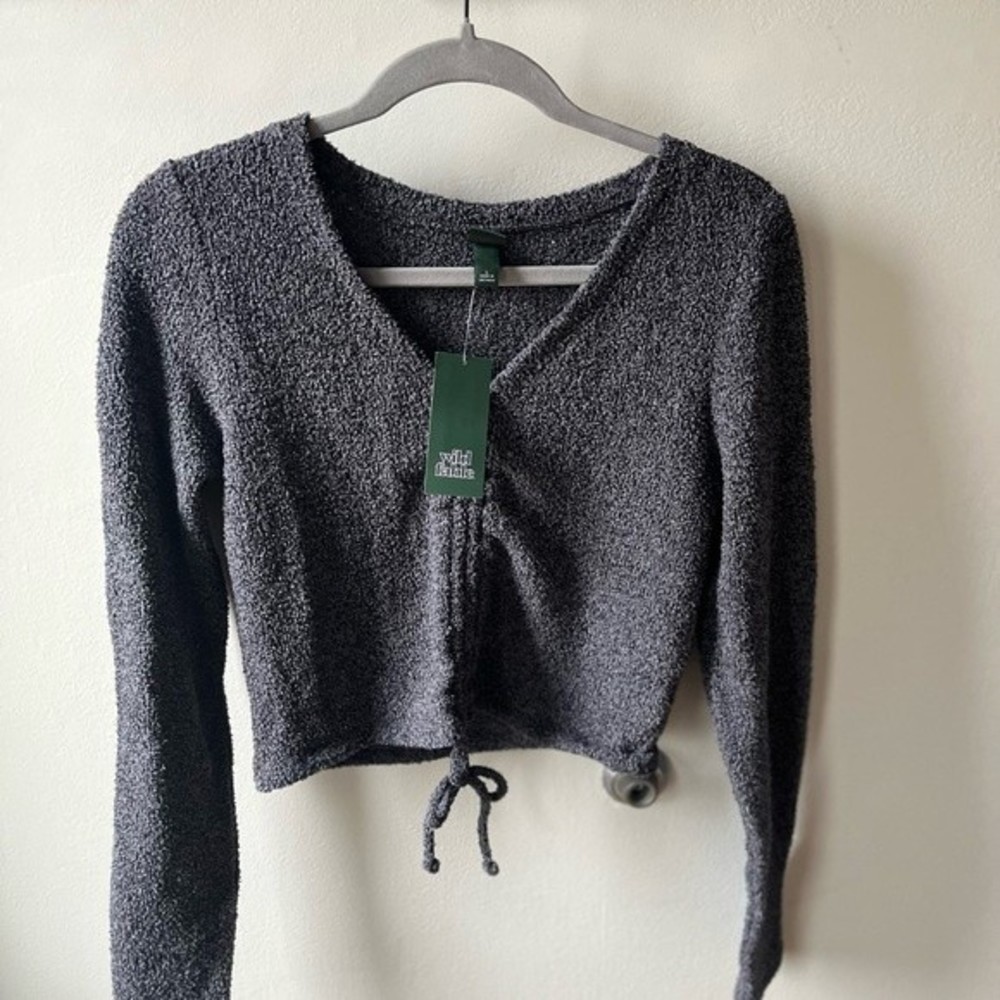 NWT Fitted Crop Top Long Sleeve